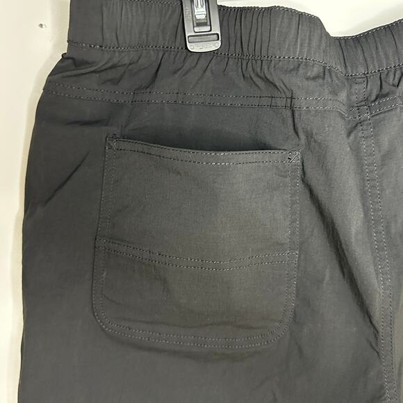 New without Tags! Carhartt Women's Force Relaxed Fit  5 Pocket Work Shorts - XL - Picture 4 of 10